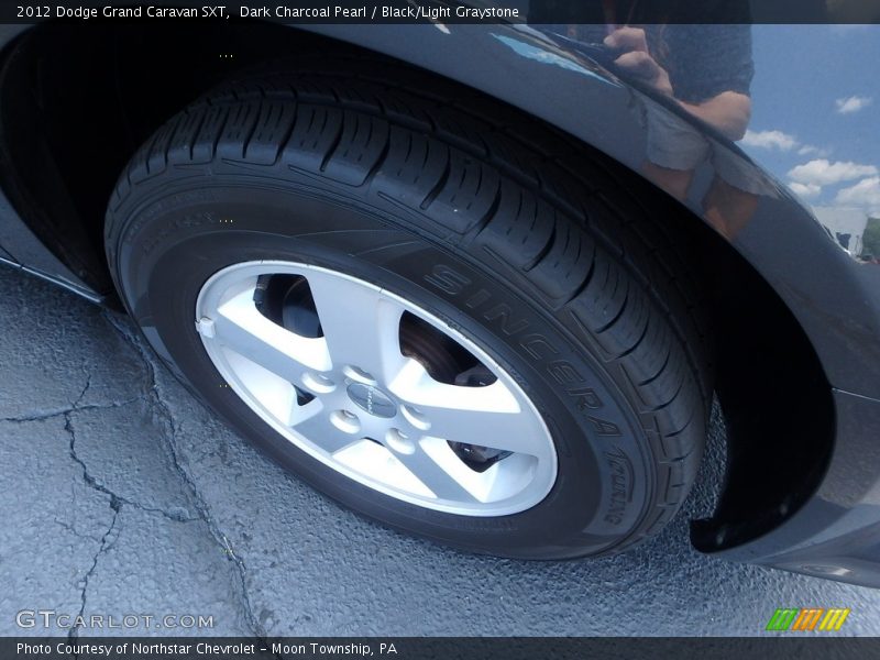 Dark Charcoal Pearl / Black/Light Graystone 2012 Dodge Grand Caravan SXT
