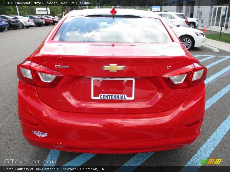 Red Hot / Jet Black 2016 Chevrolet Cruze LT Sedan