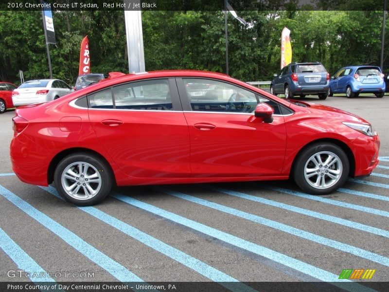 Red Hot / Jet Black 2016 Chevrolet Cruze LT Sedan