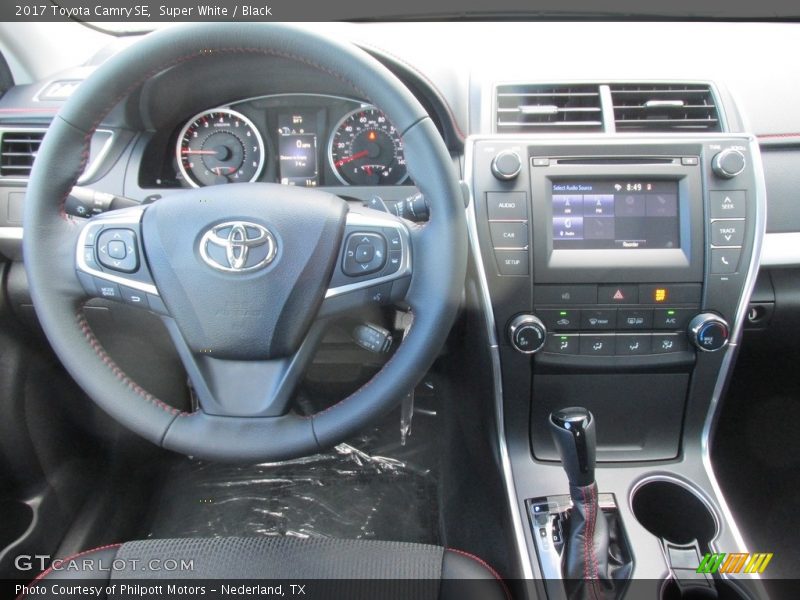 Super White / Black 2017 Toyota Camry SE