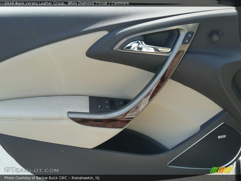 White Diamond Tricoat / Cashmere 2016 Buick Verano Leather Group