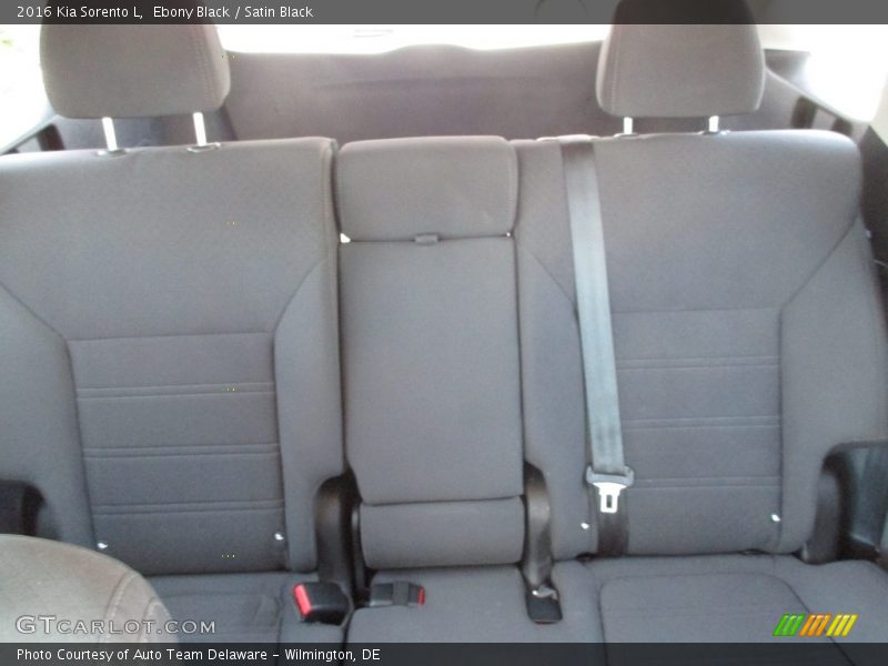 Ebony Black / Satin Black 2016 Kia Sorento L