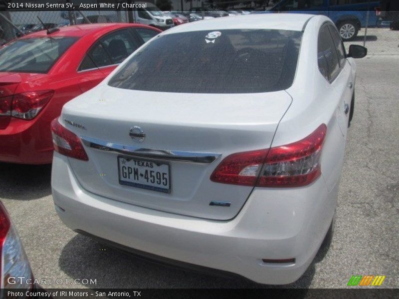 Aspen White / Charcoal 2014 Nissan Sentra SV