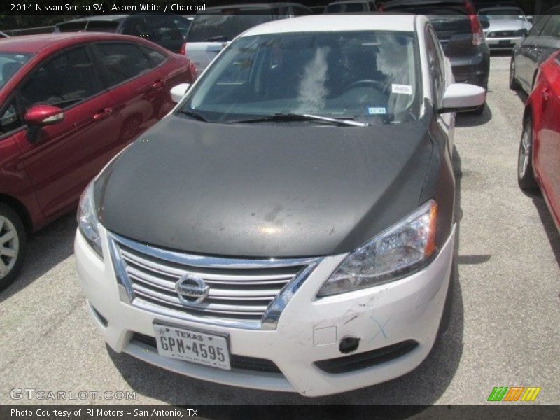 Aspen White / Charcoal 2014 Nissan Sentra SV