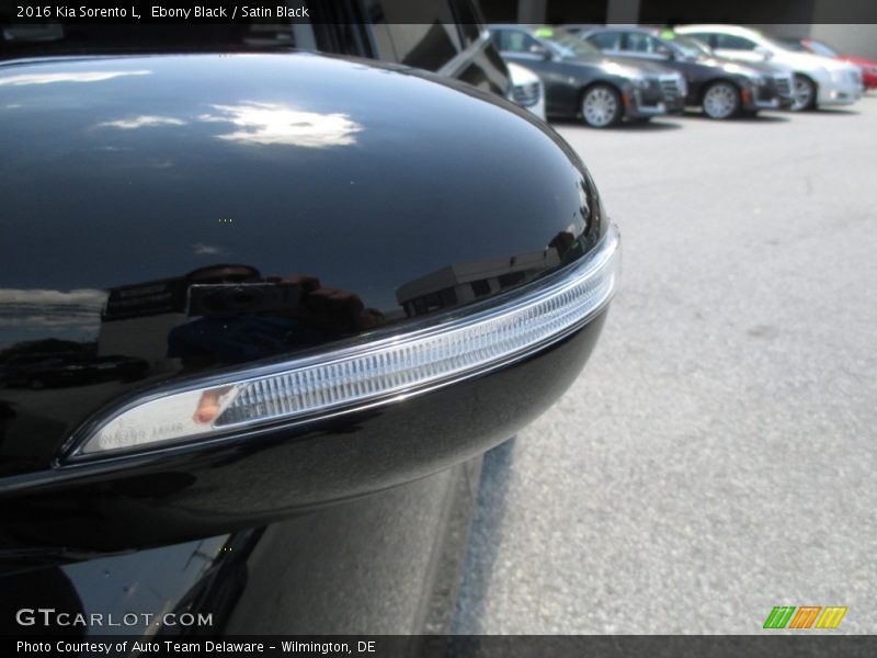 Ebony Black / Satin Black 2016 Kia Sorento L