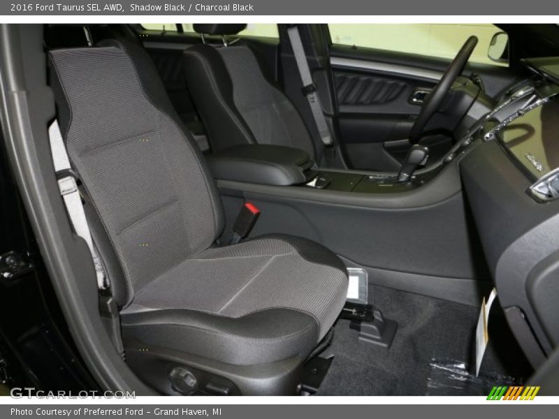 Shadow Black / Charcoal Black 2016 Ford Taurus SEL AWD