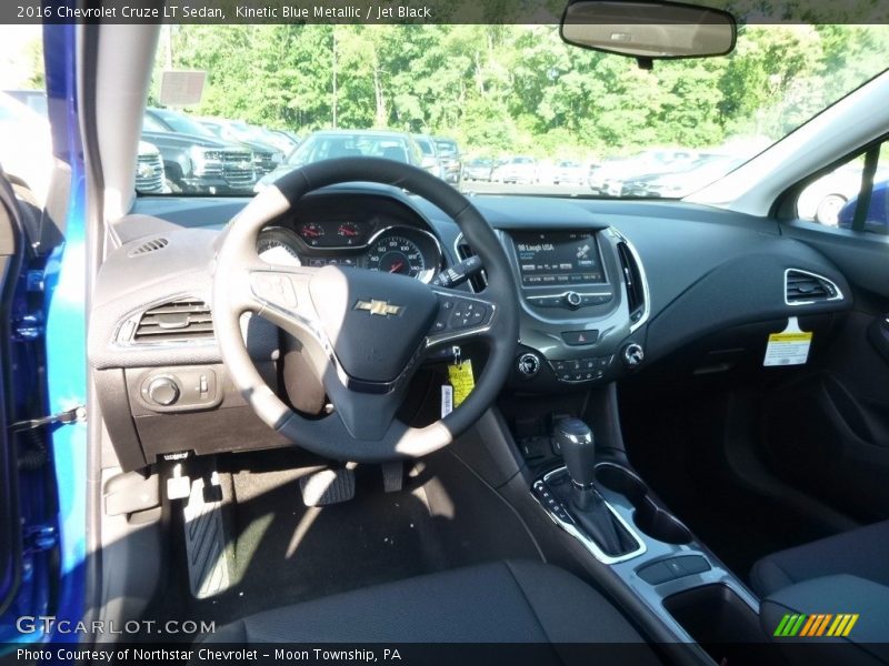 Kinetic Blue Metallic / Jet Black 2016 Chevrolet Cruze LT Sedan