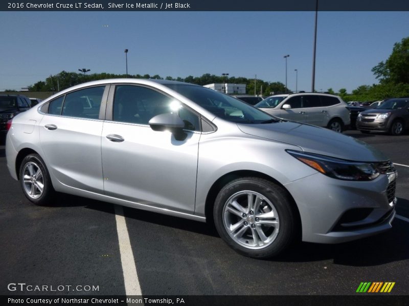 Silver Ice Metallic / Jet Black 2016 Chevrolet Cruze LT Sedan