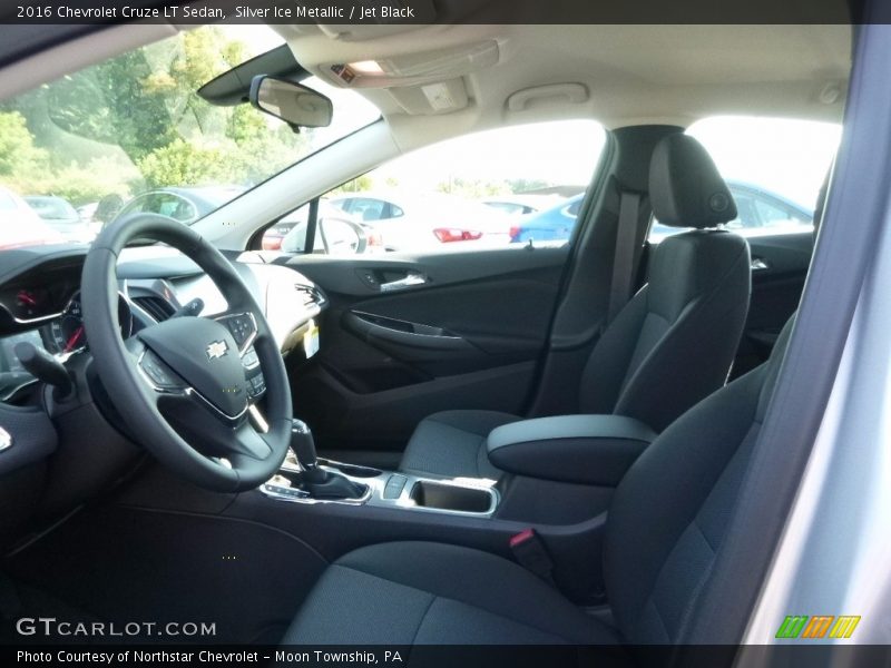 Silver Ice Metallic / Jet Black 2016 Chevrolet Cruze LT Sedan