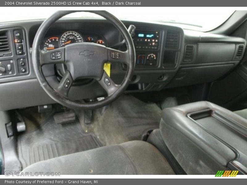Black / Dark Charcoal 2004 Chevrolet Silverado 2500HD LS Crew Cab 4x4