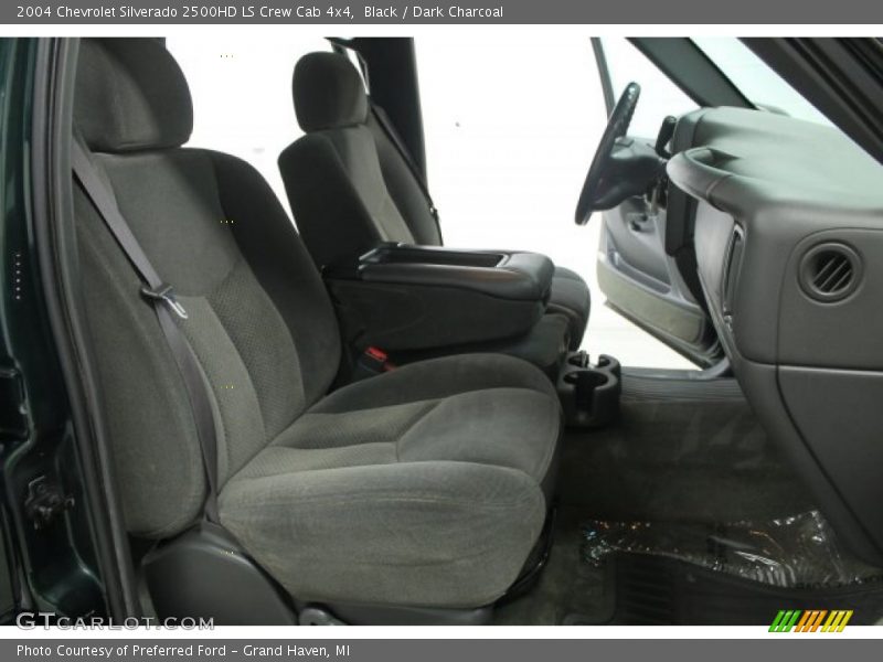 Black / Dark Charcoal 2004 Chevrolet Silverado 2500HD LS Crew Cab 4x4