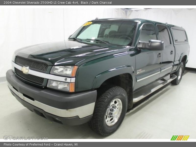 Black / Dark Charcoal 2004 Chevrolet Silverado 2500HD LS Crew Cab 4x4