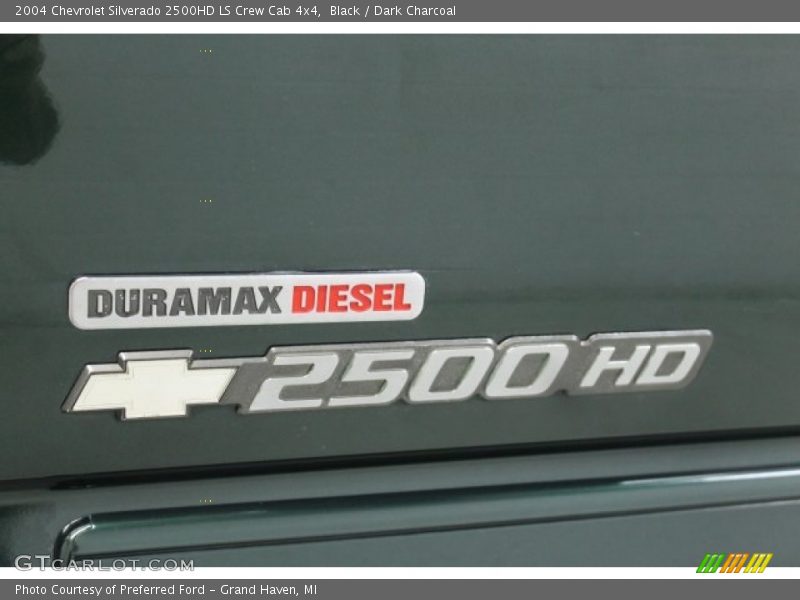 Black / Dark Charcoal 2004 Chevrolet Silverado 2500HD LS Crew Cab 4x4