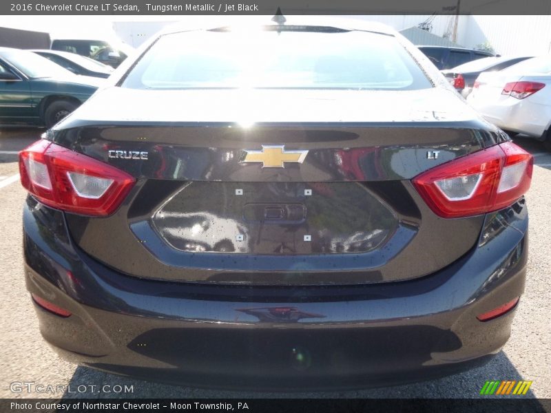 Tungsten Metallic / Jet Black 2016 Chevrolet Cruze LT Sedan