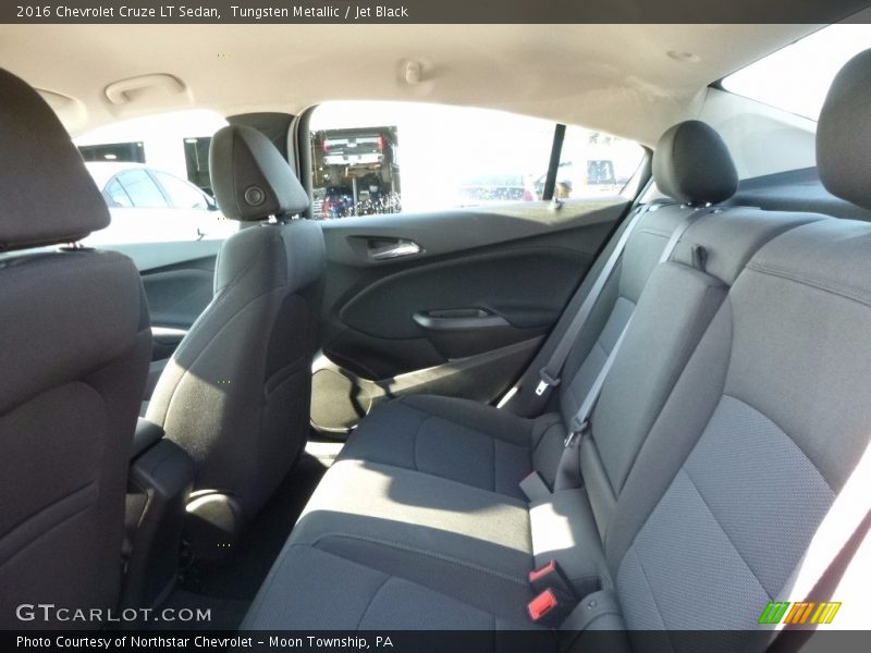 Tungsten Metallic / Jet Black 2016 Chevrolet Cruze LT Sedan