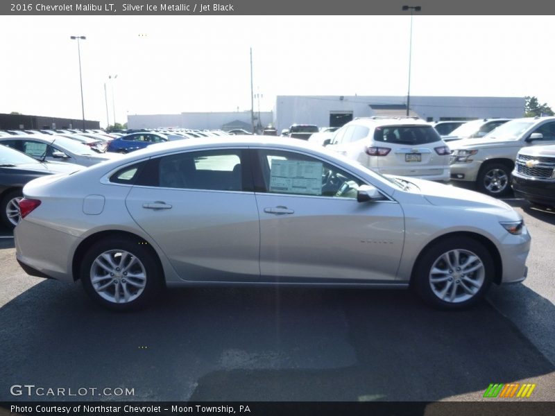 Silver Ice Metallic / Jet Black 2016 Chevrolet Malibu LT