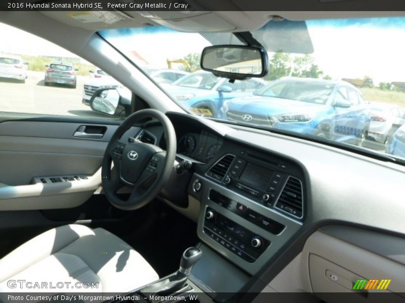 Pewter Gray Metallic / Gray 2016 Hyundai Sonata Hybrid SE