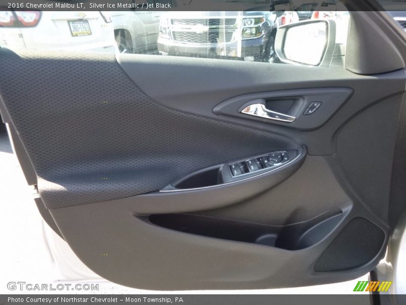 Silver Ice Metallic / Jet Black 2016 Chevrolet Malibu LT