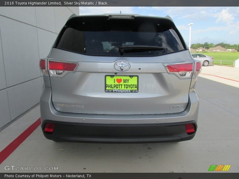 Silver Sky Metallic / Black 2016 Toyota Highlander Limited