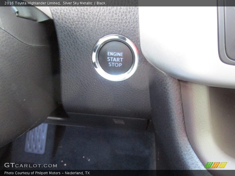 Silver Sky Metallic / Black 2016 Toyota Highlander Limited