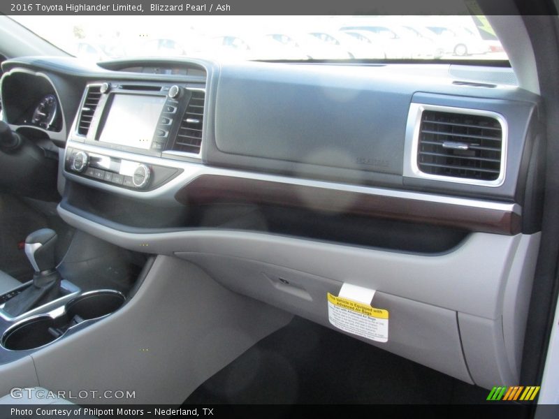 Blizzard Pearl / Ash 2016 Toyota Highlander Limited