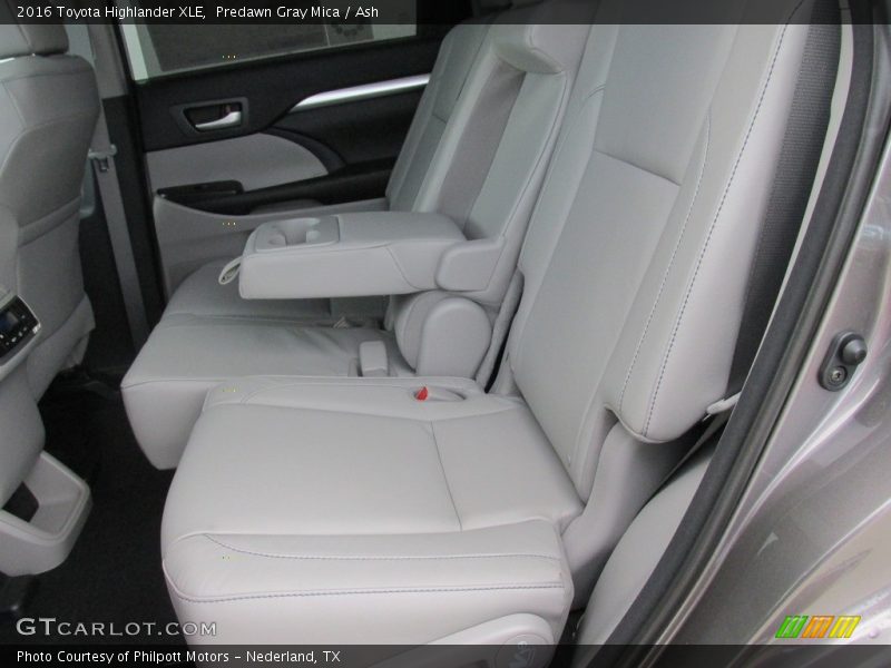 Predawn Gray Mica / Ash 2016 Toyota Highlander XLE