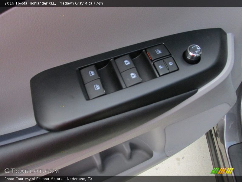 Predawn Gray Mica / Ash 2016 Toyota Highlander XLE