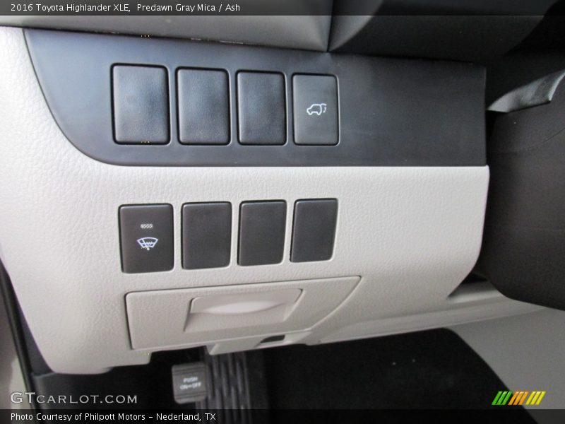 Predawn Gray Mica / Ash 2016 Toyota Highlander XLE