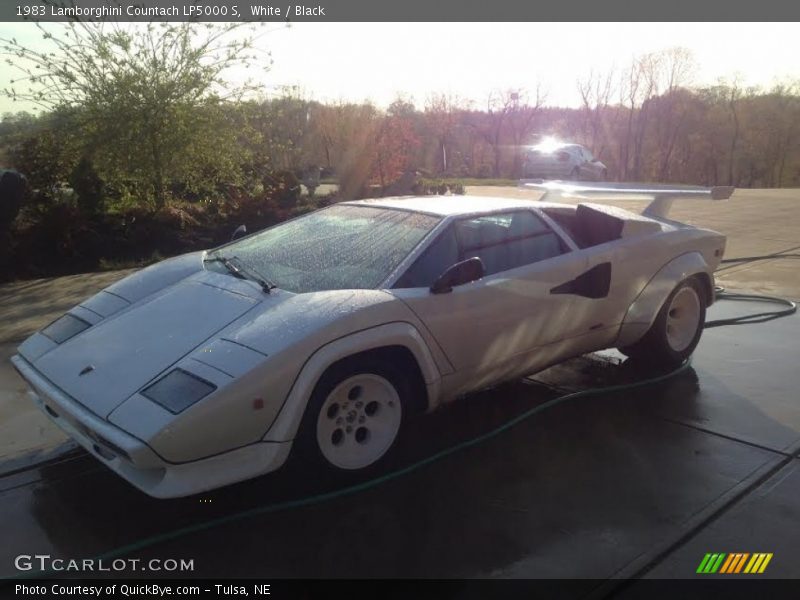Front 3/4 View of 1983 Countach LP5000 S