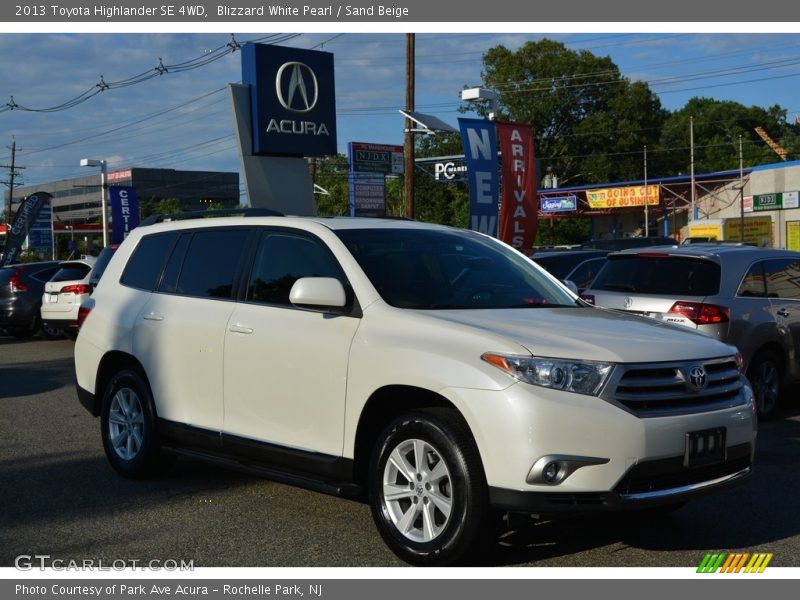 Blizzard White Pearl / Sand Beige 2013 Toyota Highlander SE 4WD