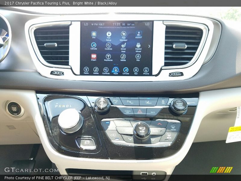 Bright White / Black/Alloy 2017 Chrysler Pacifica Touring L Plus