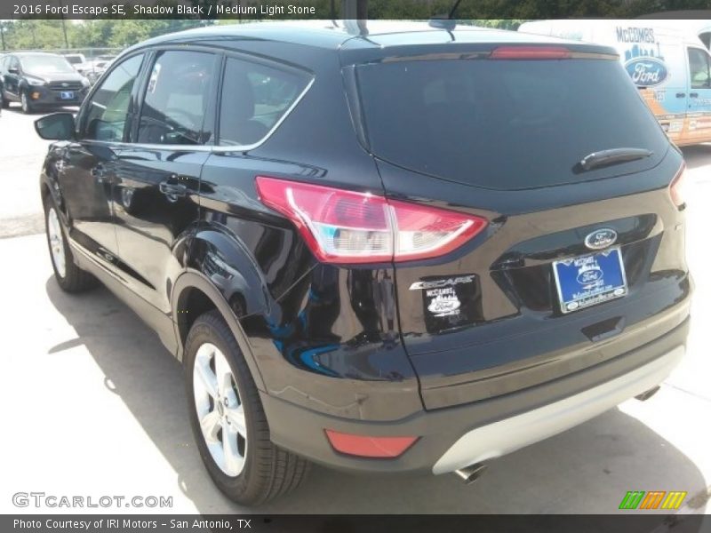 Shadow Black / Medium Light Stone 2016 Ford Escape SE