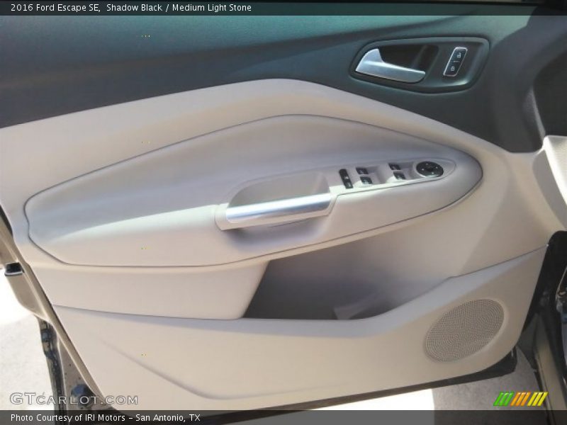 Shadow Black / Medium Light Stone 2016 Ford Escape SE