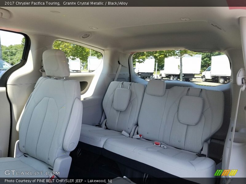 Granite Crystal Metallic / Black/Alloy 2017 Chrysler Pacifica Touring