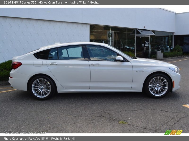 Alpine White / Mocha 2016 BMW 5 Series 535i xDrive Gran Turismo