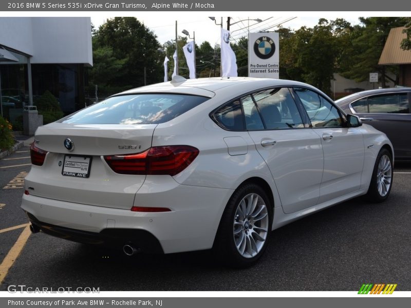 Alpine White / Mocha 2016 BMW 5 Series 535i xDrive Gran Turismo