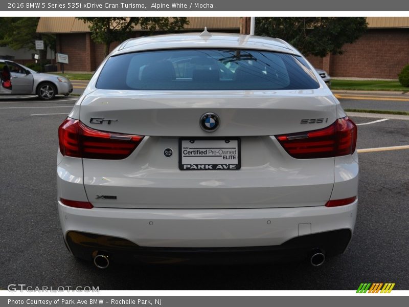 Alpine White / Mocha 2016 BMW 5 Series 535i xDrive Gran Turismo