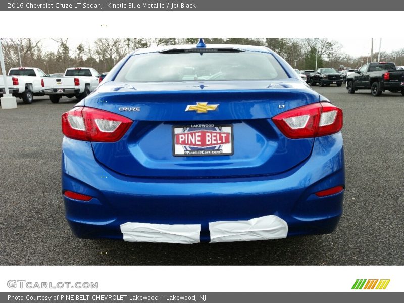 Kinetic Blue Metallic / Jet Black 2016 Chevrolet Cruze LT Sedan
