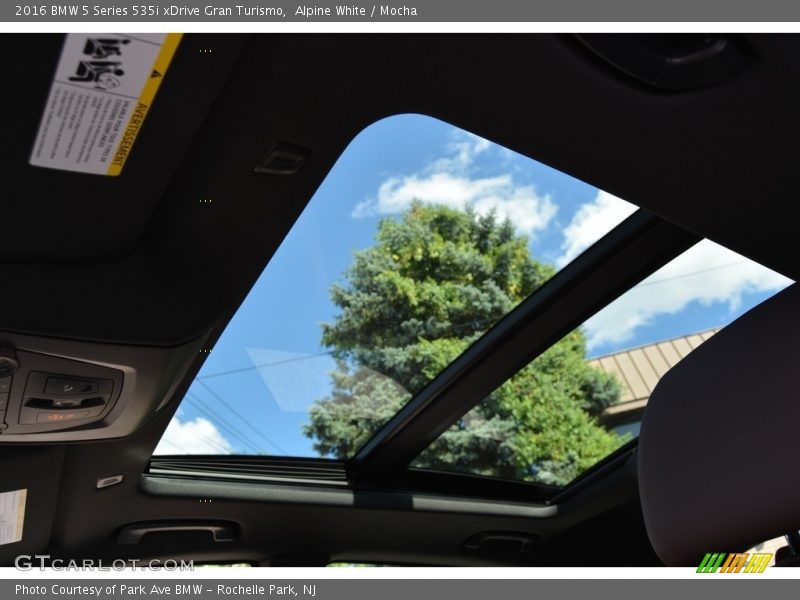 Alpine White / Mocha 2016 BMW 5 Series 535i xDrive Gran Turismo