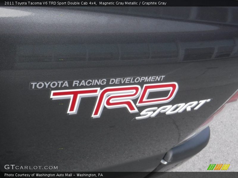 Magnetic Gray Metallic / Graphite Gray 2011 Toyota Tacoma V6 TRD Sport Double Cab 4x4
