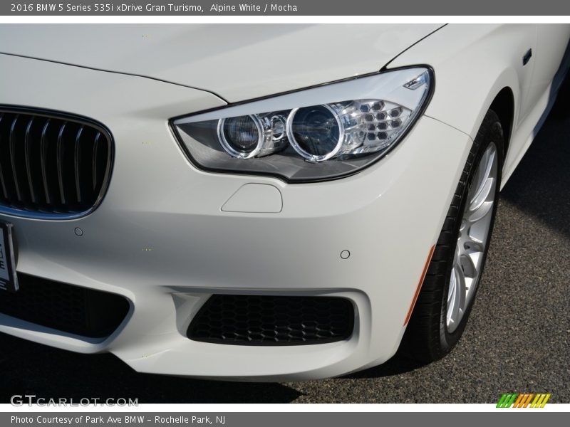 Alpine White / Mocha 2016 BMW 5 Series 535i xDrive Gran Turismo