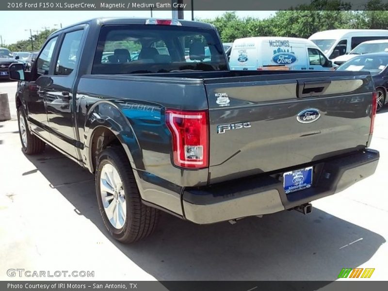 Magnetic / Medium Earth Gray 2016 Ford F150 XL SuperCrew