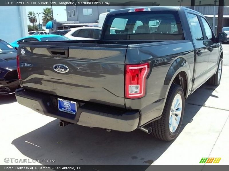 Magnetic / Medium Earth Gray 2016 Ford F150 XL SuperCrew