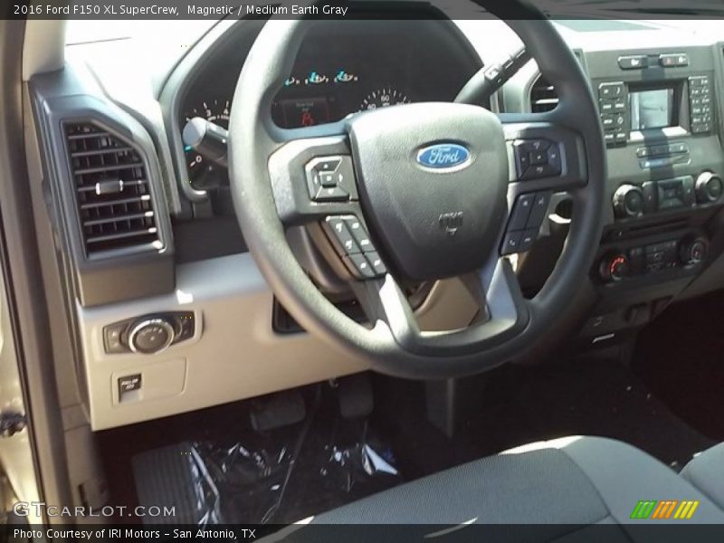 Magnetic / Medium Earth Gray 2016 Ford F150 XL SuperCrew