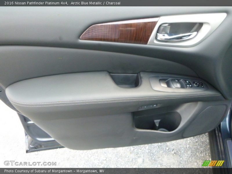 Arctic Blue Metallic / Charcoal 2016 Nissan Pathfinder Platinum 4x4