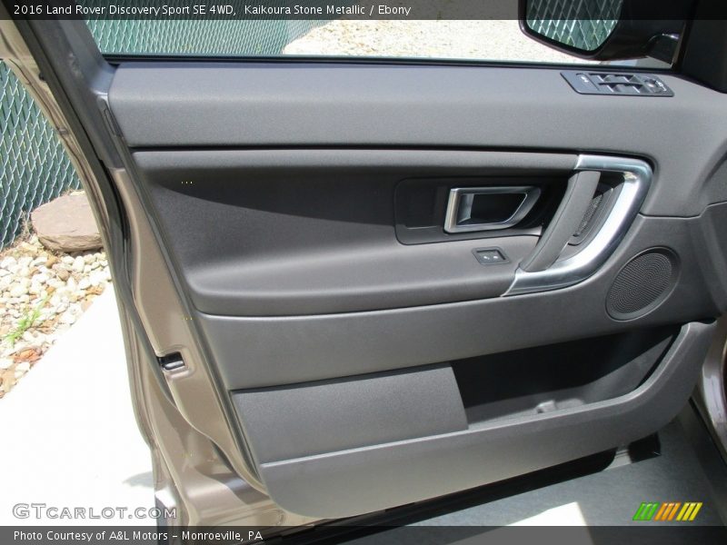 Kaikoura Stone Metallic / Ebony 2016 Land Rover Discovery Sport SE 4WD