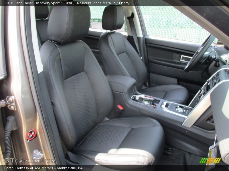 Kaikoura Stone Metallic / Ebony 2016 Land Rover Discovery Sport SE 4WD