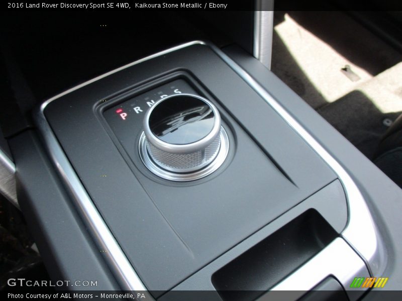 Kaikoura Stone Metallic / Ebony 2016 Land Rover Discovery Sport SE 4WD