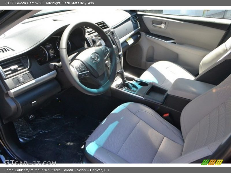 Midnight Black Metallic / Ash 2017 Toyota Camry SE