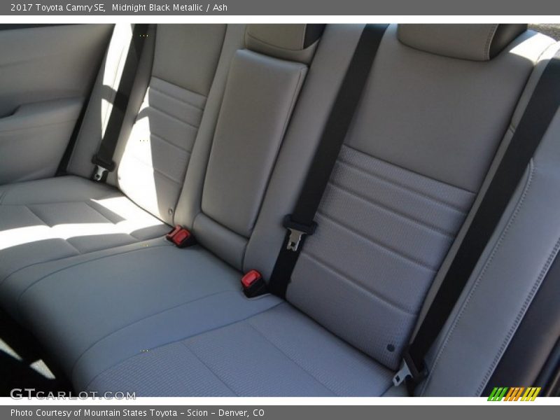 Midnight Black Metallic / Ash 2017 Toyota Camry SE